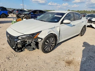 NISSAN ALTIMA SV