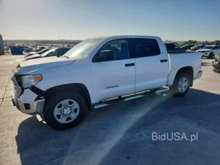 TOYOTA TUNDRA CREWMAX SR5