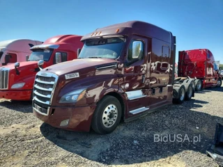 FREIGHTLINER CASCADIA 126