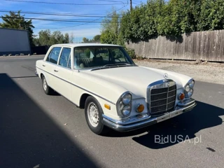 MERCEDES-BENZ 280SEL 4.5