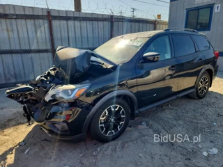 NISSAN PATHFINDER SV