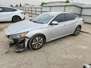 NISSAN ALTIMA SV