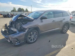 TOYOTA HIGHLANDER XLE