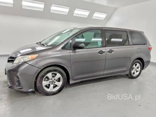 TOYOTA SIENNA L 7-PASSENGER