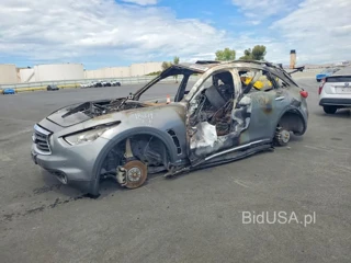 INFINITI QX70 BASE