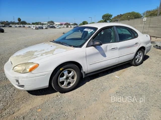 FORD TAURUS SE
