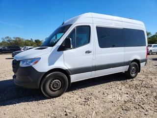MERCEDES-BENZ SPRINTER 2500