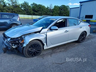 NISSAN ALTIMA SV