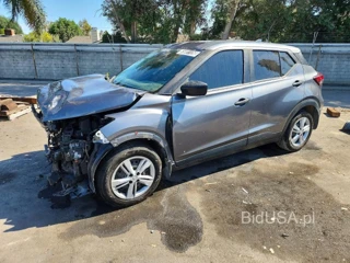 NISSAN KICKS S