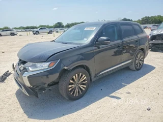 MITSUBISHI OUTLANDER SE