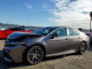 TOYOTA CAMRY SE