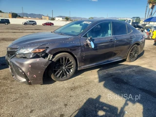 TOYOTA CAMRY XSE