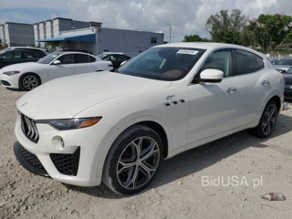 MASERATI LEVANTE BASE