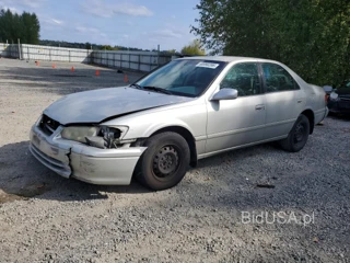 TOYOTA CAMRY CE