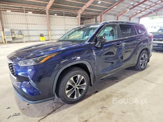 TOYOTA HIGHLANDER XLE