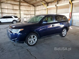 MITSUBISHI OUTLANDER SE
