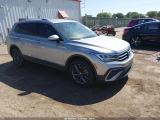 VOLKSWAGEN VOLKSWAGEN TIGUAN 2.0T SE