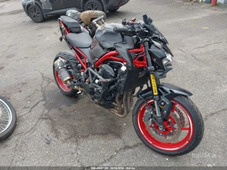 KAWASAKI KAWASAKI ZR900 F