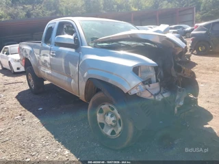 TOYOTA TOYOTA TACOMA SR5