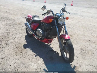 HONDA HONDA VF700 C
