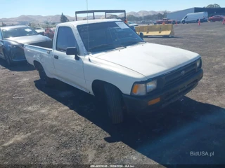 TOYOTA TOYOTA PICKUP 1/2 TON SHORT WHEELBASE