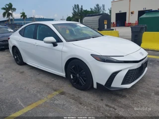TOYOTA TOYOTA CAMRY SE