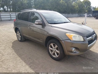 TOYOTA TOYOTA RAV4 LIMITED V6