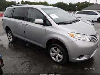 TOYOTA TOYOTA SIENNA LE 8 PASSENGER