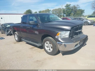 RAM RAM 1500 CLASSIC TRADESMAN  4X4 6'4 BOX