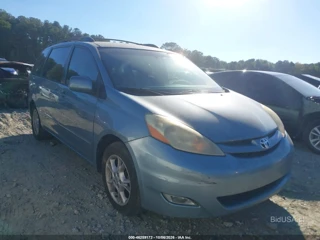 TOYOTA TOYOTA SIENNA XLE