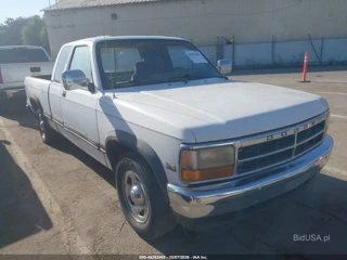 DODGE DODGE DAKOTA