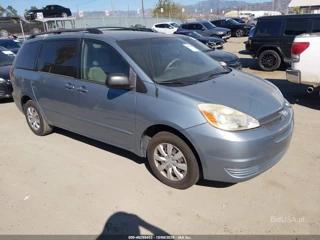 TOYOTA TOYOTA SIENNA LE