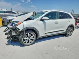 KIA NIRO TOURING