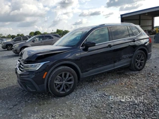 VOLKSWAGEN TIGUAN SE