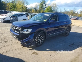 VOLKSWAGEN TIGUAN SE