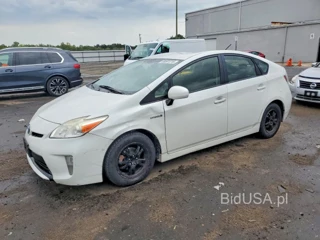 TOYOTA PRIUS THREE