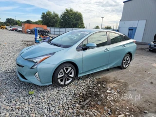 TOYOTA PRIUS THREE TOURING