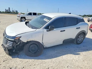 NISSAN KICKS S