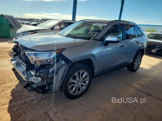 TOYOTA RAV4 XLE PREMIUM