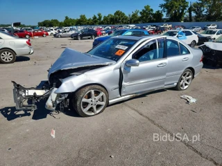 MERCEDES-BENZ C 230