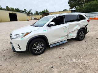 TOYOTA HIGHLANDER XLE