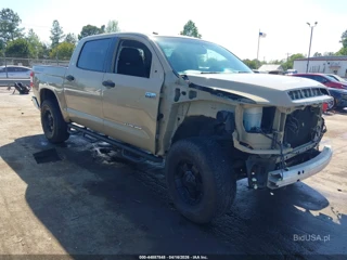 TOYOTA TOYOTA TUNDRA SR5 5.7L V8