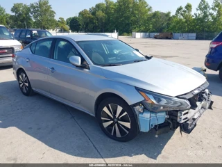 NISSAN NISSAN ALTIMA SV FWD