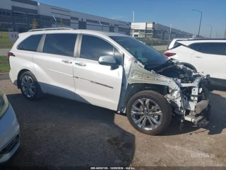 TOYOTA TOYOTA SIENNA PLATINUM