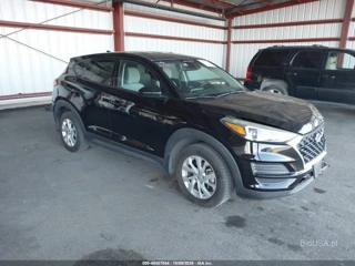 HYUNDAI HYUNDAI TUCSON SE