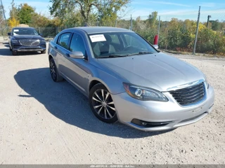 CHRYSLER CHRYSLER 200 TOURING