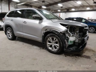 TOYOTA TOYOTA HIGHLANDER LE PLUS V6