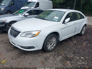 CHRYSLER CHRYSLER 200 LX