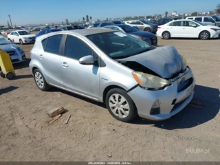 TOYOTA TOYOTA PRIUS C TWO