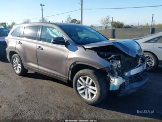 TOYOTA TOYOTA HIGHLANDER LE V6